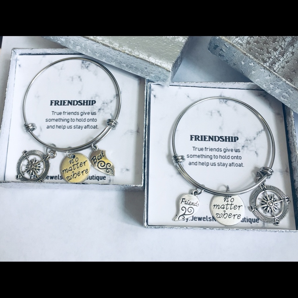 NWT card & box best friend heart bracelet set